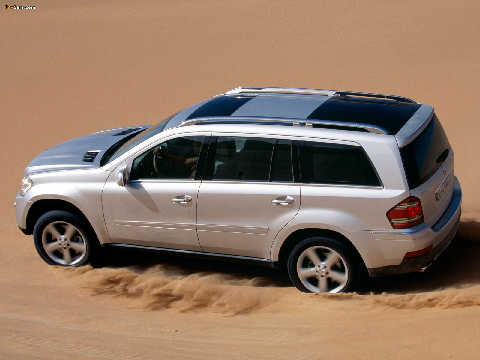 Pictures of Mercedes-Benz GL 420 CDI (X164) 2006–09 (1600 x 1200)