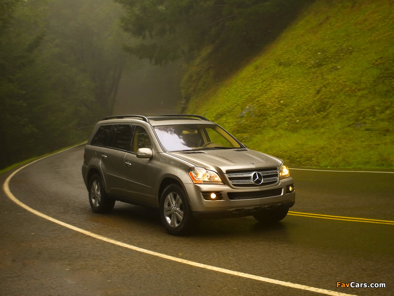 Pictures of Mercedes-Benz GL 450 US-spec (X164) 2006–09 (800 x 600)