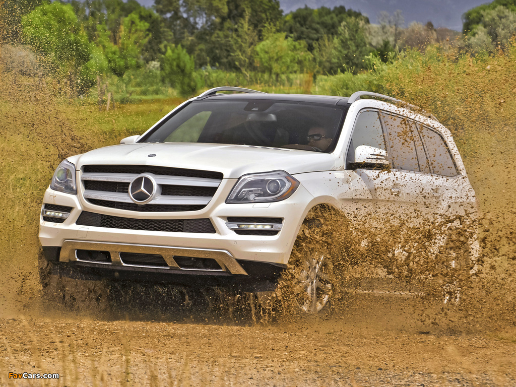 Pictures of Mercedes-Benz GL 350 BlueTec US-spec (X166) 2012 (1024 x 768)