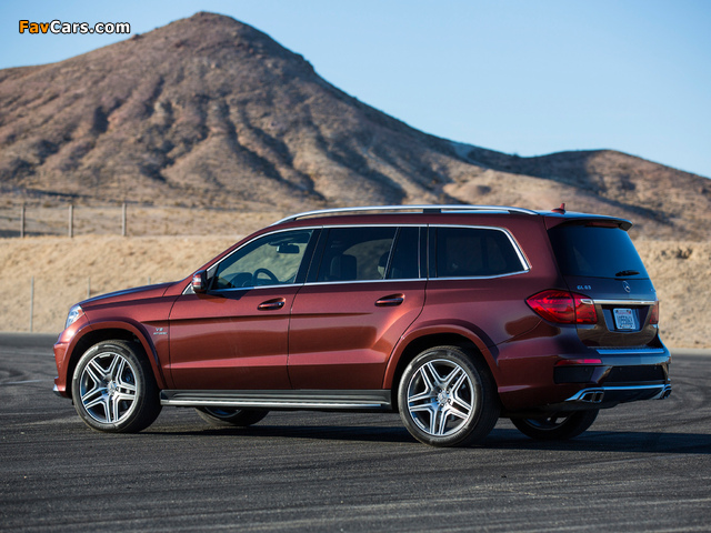 Pictures of Mercedes-Benz GL 63 AMG US-spec (X166) 2012 (640 x 480)