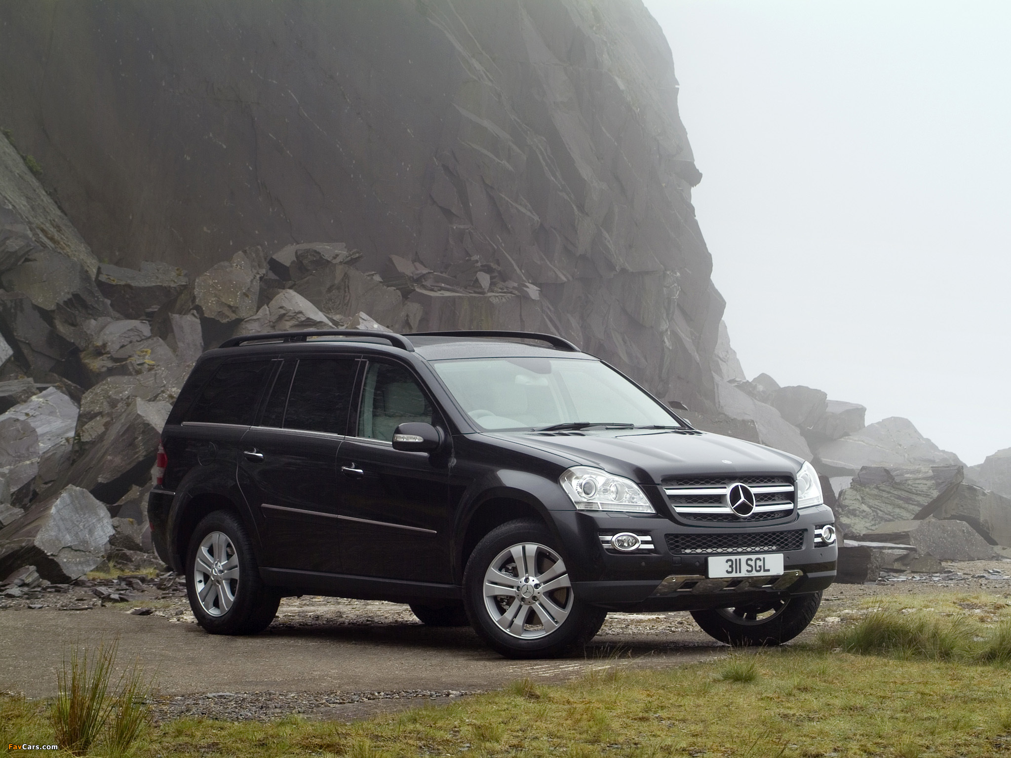 Mercedes-Benz GL 500 UK-spec (X164) 2006–09 wallpapers (2048 x 1536)