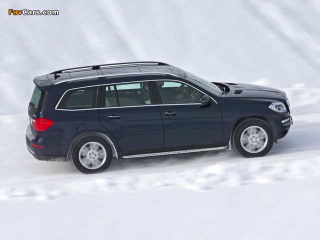 Mercedes-Benz GL 500 BlueEfficiency (X166) 2012 wallpapers (640 x 480)