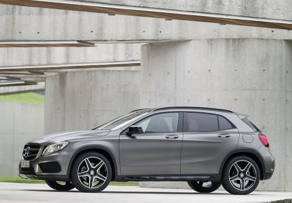 Images of Mercedes-Benz GLA 250 4MATIC AMG Sport Package (X156) 2014