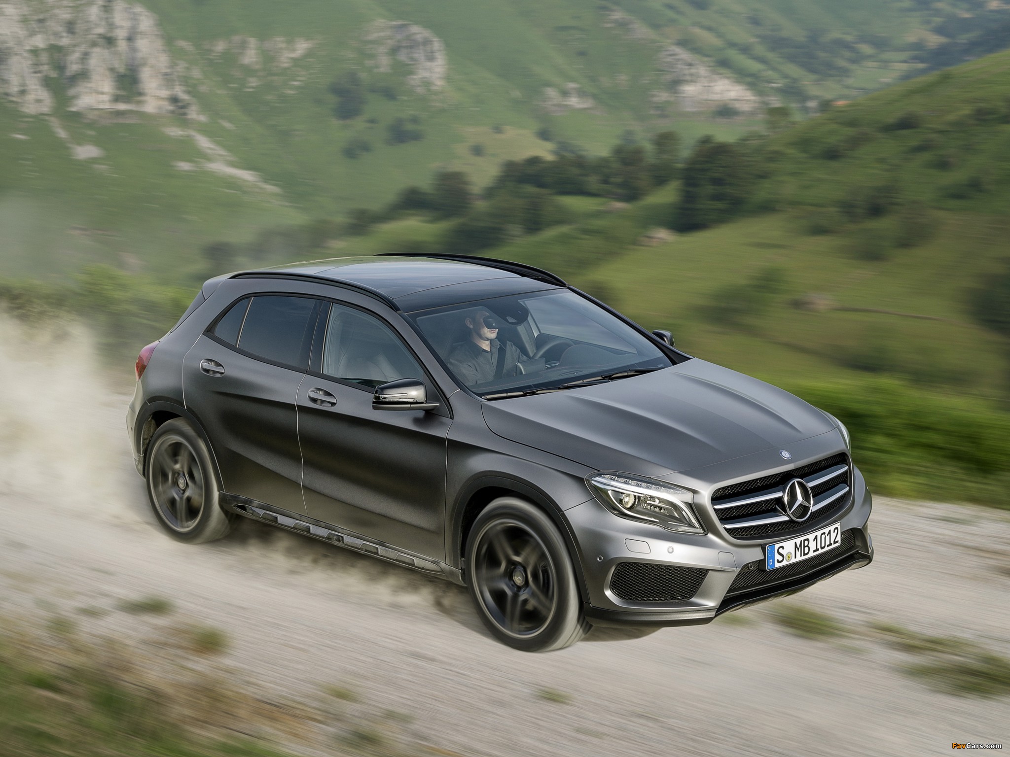 Mercedes-Benz GLA 250 4MATIC AMG Sport Package (X156) 2014 images (2048 x 1536)