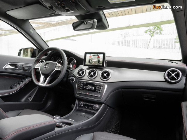 Mercedes-Benz GLA 250 4MATIC AMG Sport Package (X156) 2014 wallpapers (640 x 480)
