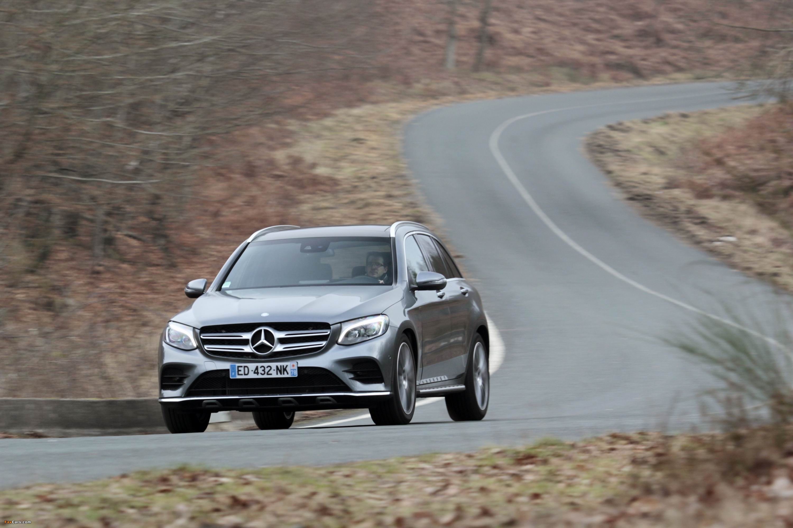 Pictures of Mercedes-Benz GLC 250 4MATIC AMG Line (X253) 2015 (3000 x 2000)