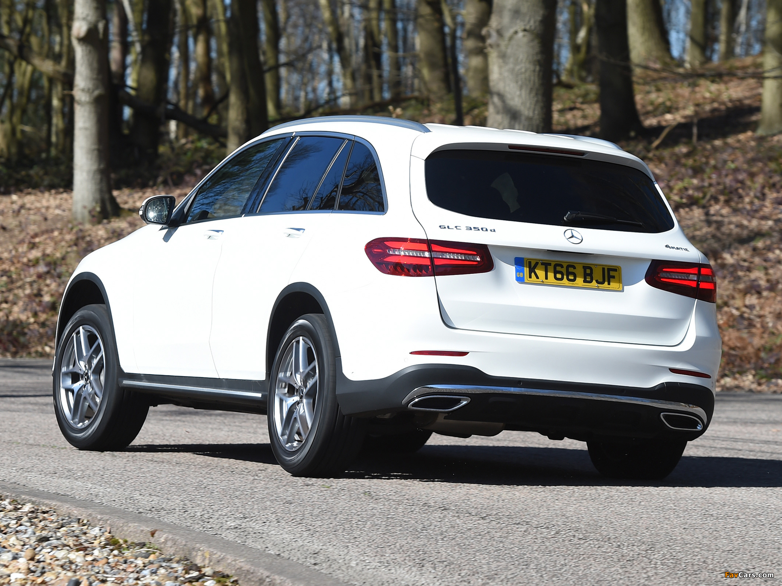 Pictures of Mercedes-Benz GLC 350 d 4MATIC AMG Line UK-spec (X253) 2016 (1600 x 1200)
