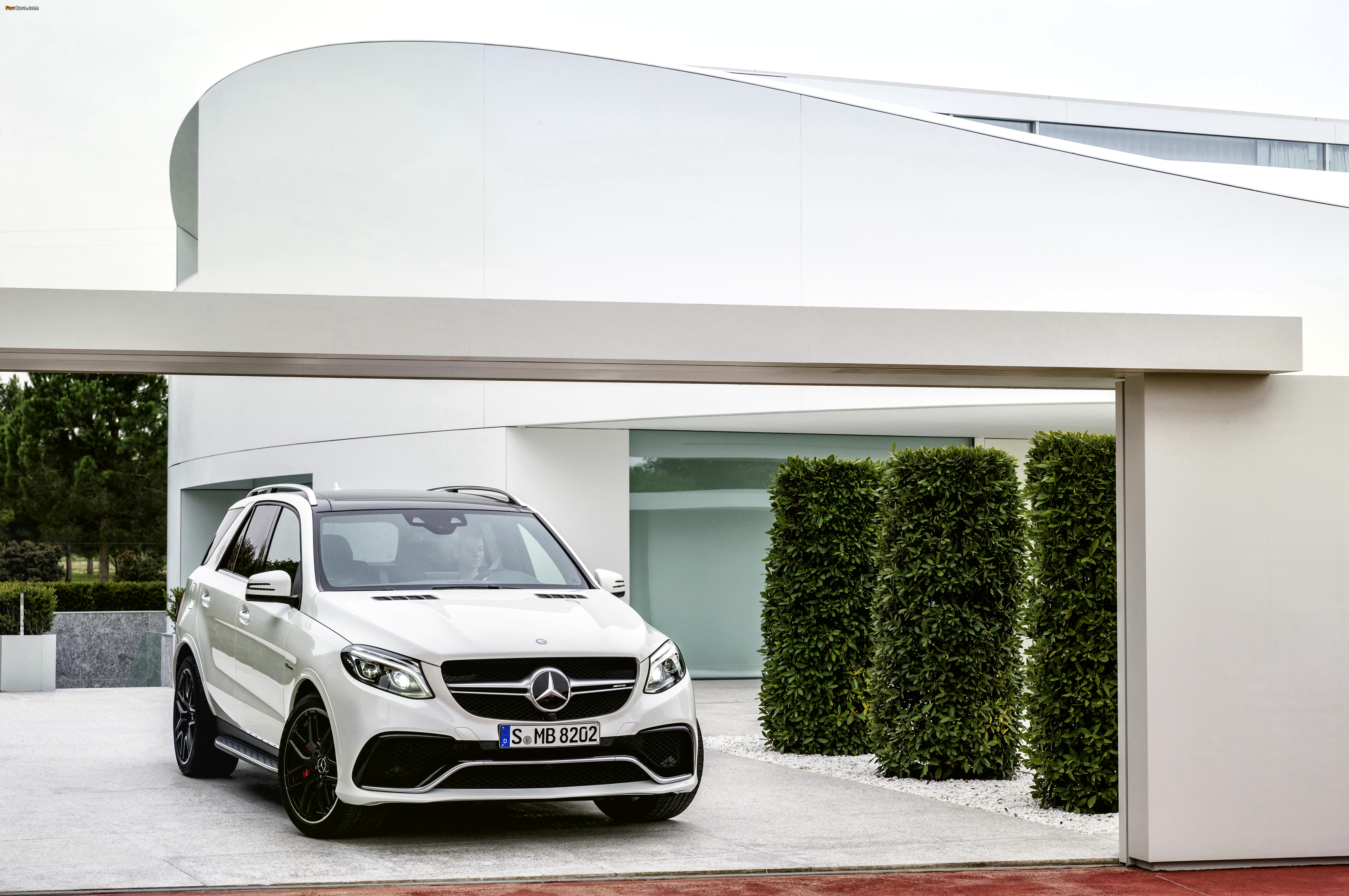 Pictures of Mercedes-AMG GLE 63 S 4MATIC (W166) 2015 (4096 x 2722)