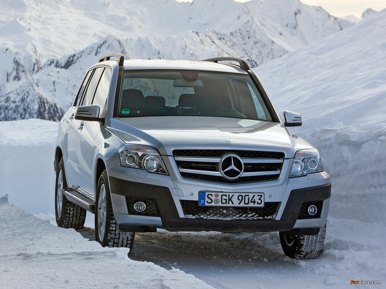 Images of Mercedes-Benz GLK 220 CDI (X204) 2008–12 (1280 x 960)