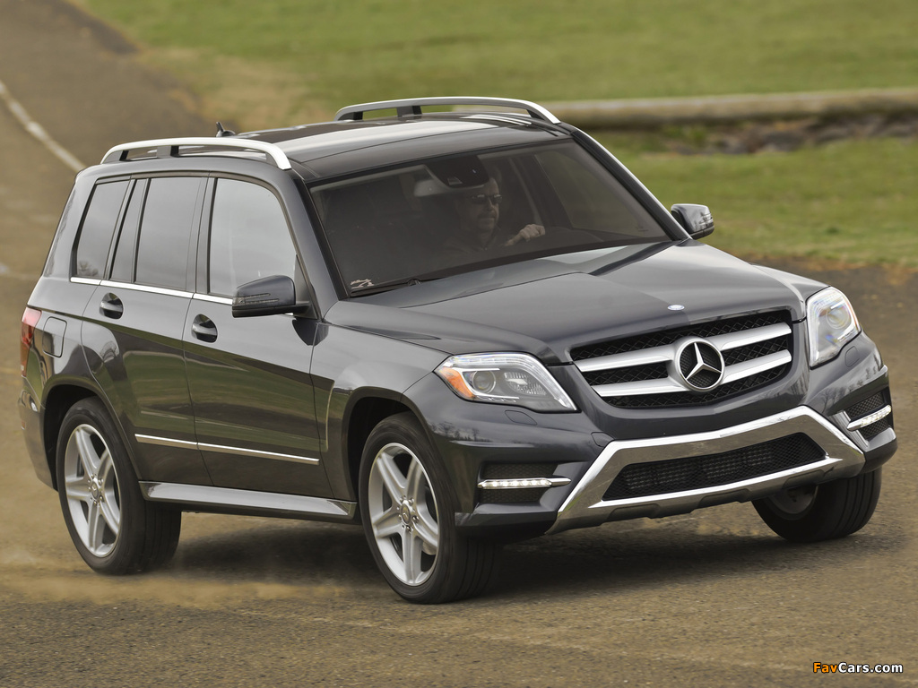 Images of Mercedes-Benz GLK 250 BlueTec AMG Styling Package US-spec (X204) 2012 (1024 x 768)