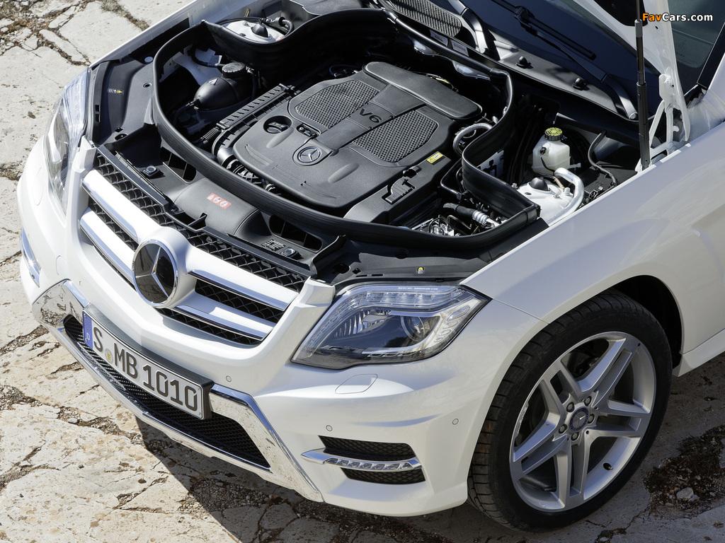 Images of Mercedes-Benz GLK 350 BlueEfficiency (X204) 2012 (1024 x 768)