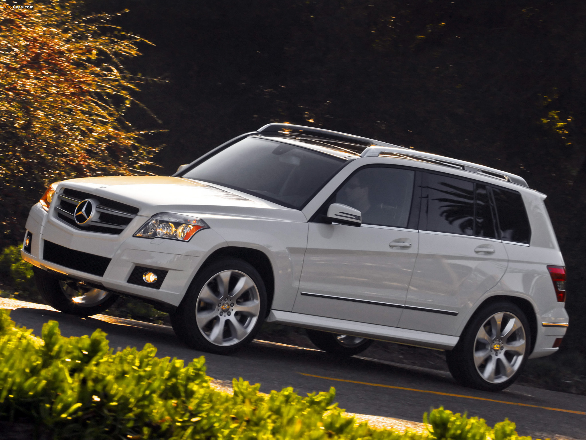 Mercedes-Benz GLK 350 US-spec (X204) 2008–12 photos (2048 x 1536)