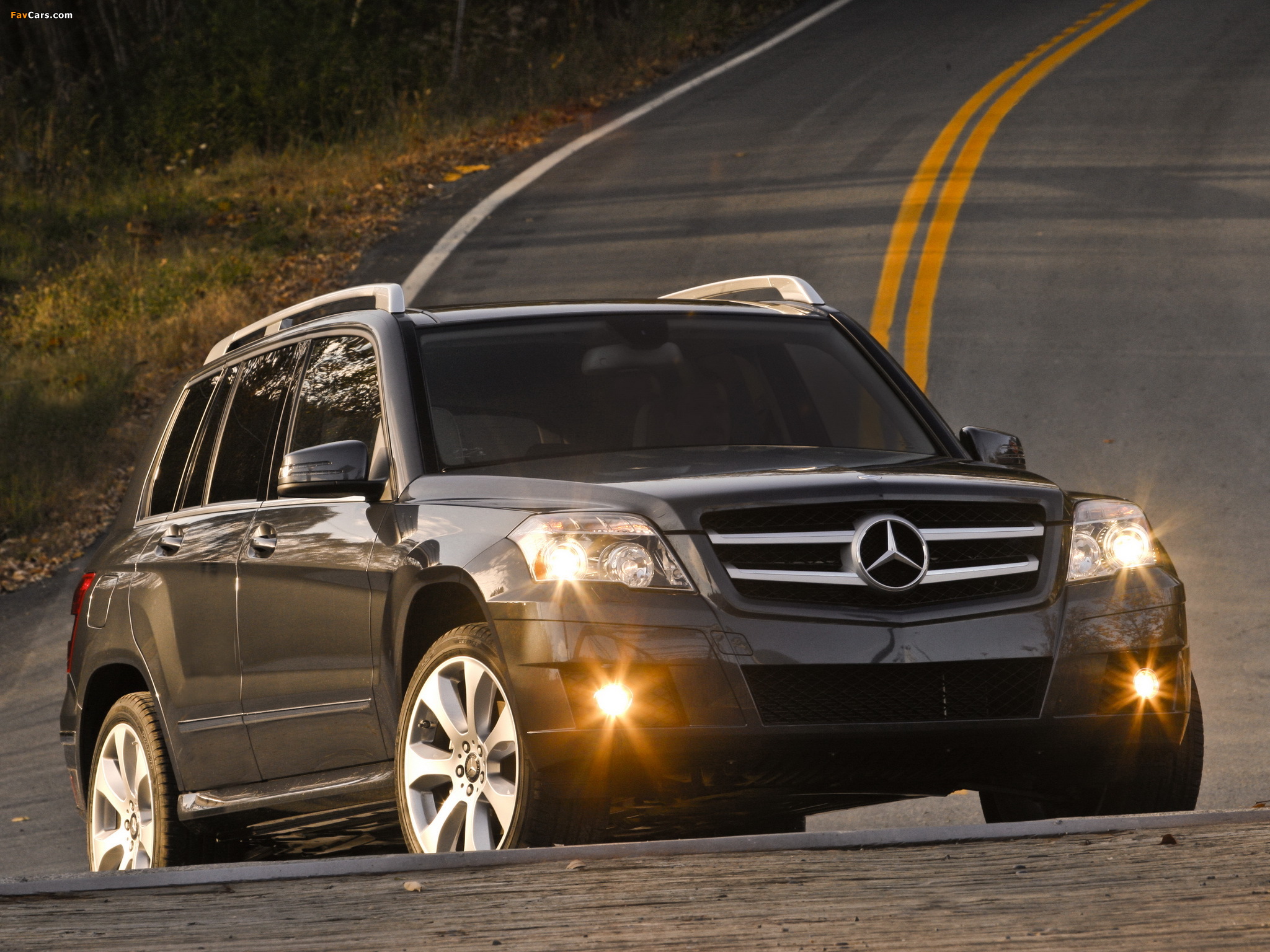 Mercedes-Benz GLK 350 US-spec (X204) 2008–12 pictures (2048 x 1536)