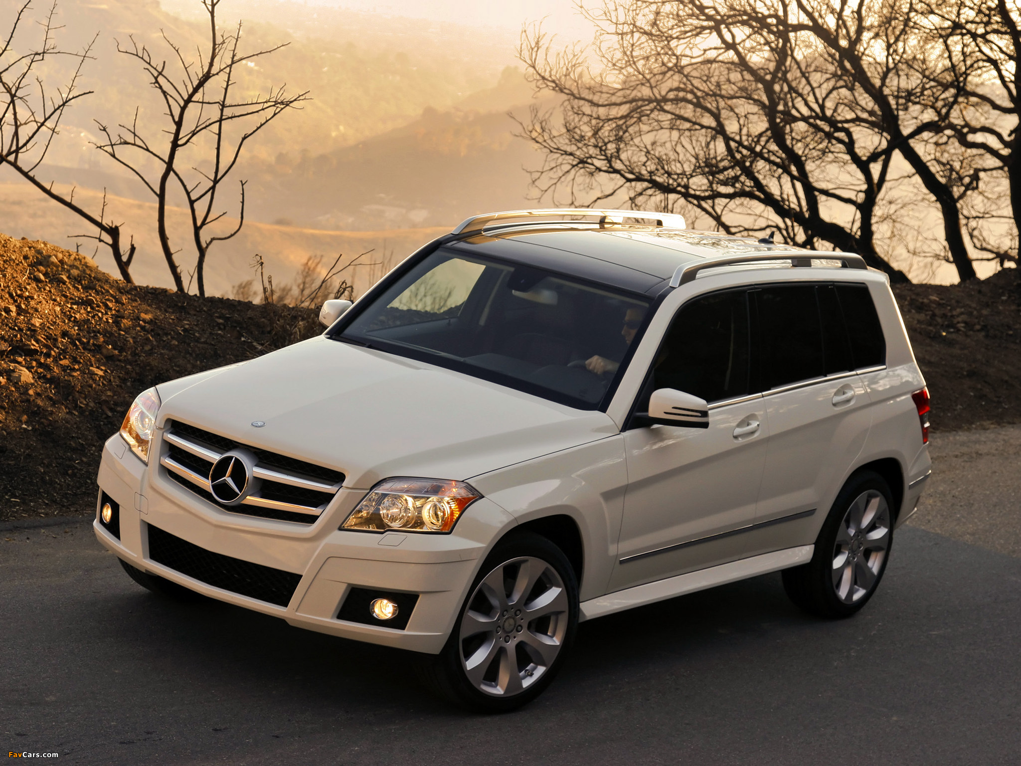 Photos of Mercedes-Benz GLK 350 US-spec (X204) 2008–12 (2048 x 1536)