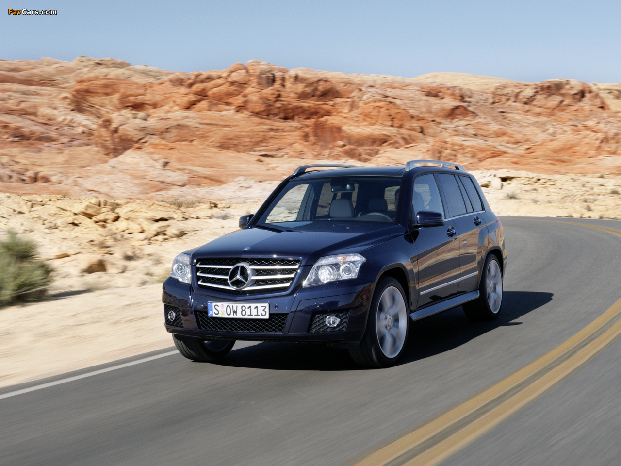 Photos of Mercedes-Benz GLK 350 Sports Package (X204) 2008–12 (1280 x 960)
