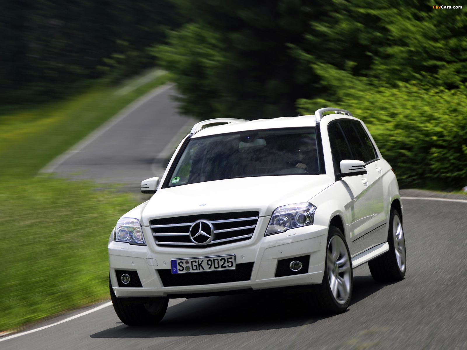 Photos of Mercedes-Benz GLK 350 Sports Package (X204) 2008–12 (1600 x 1200)