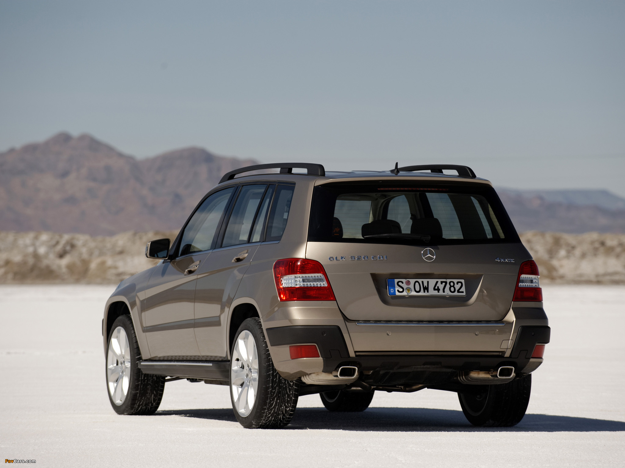 Pictures of Mercedes-Benz GLK 320 CDI Off-road Package (X204) 2008–12 (2048 x 1536)