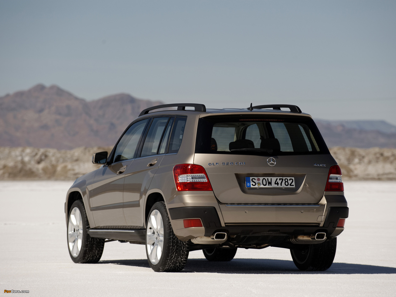 Pictures of Mercedes-Benz GLK 320 CDI Off-road Package (X204) 2008–12 (1600 x 1200)