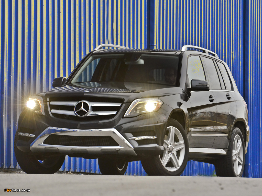 Pictures of Mercedes-Benz GLK 250 BlueTec AMG Styling Package US-spec (X204) 2012 (1024 x 768)