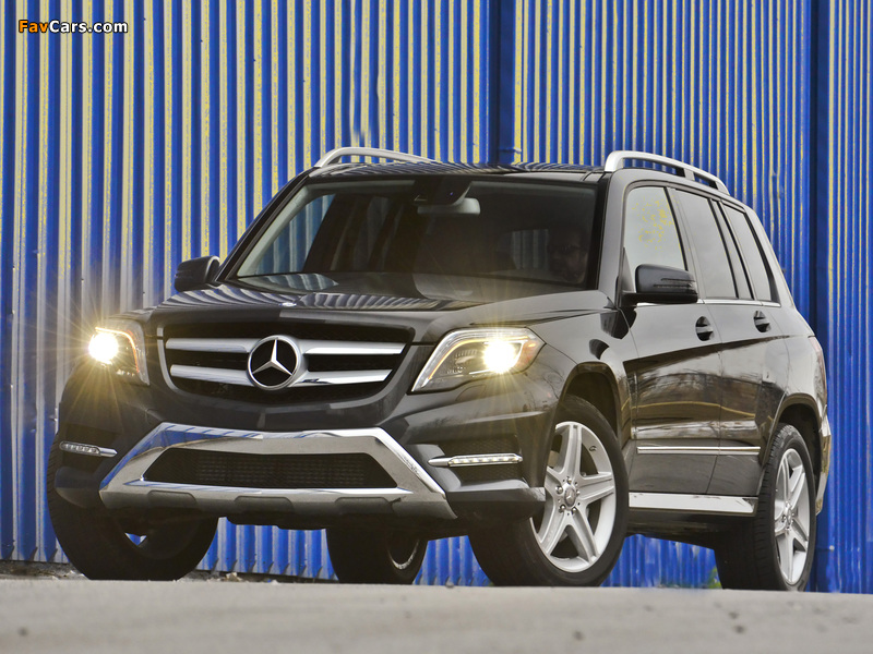 Pictures of Mercedes-Benz GLK 250 BlueTec AMG Styling Package US-spec (X204) 2012 (800 x 600)