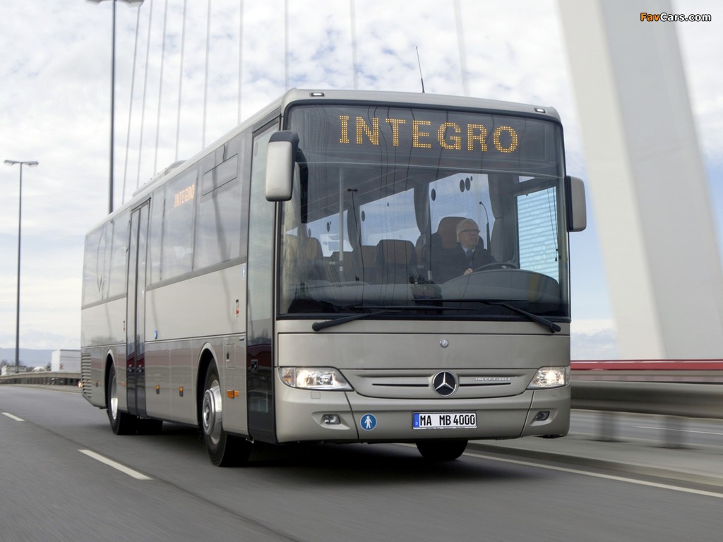 Images of Mercedes-Benz Integro (O550) 2004 (1024 x 768)