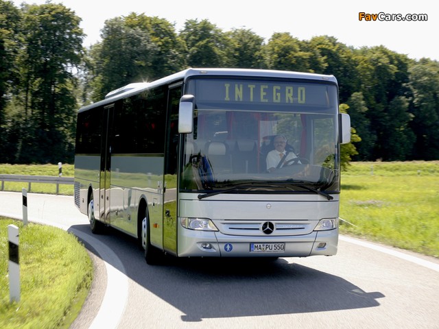 Photos of Mercedes-Benz Integro (O550) 2004 (640 x 480)