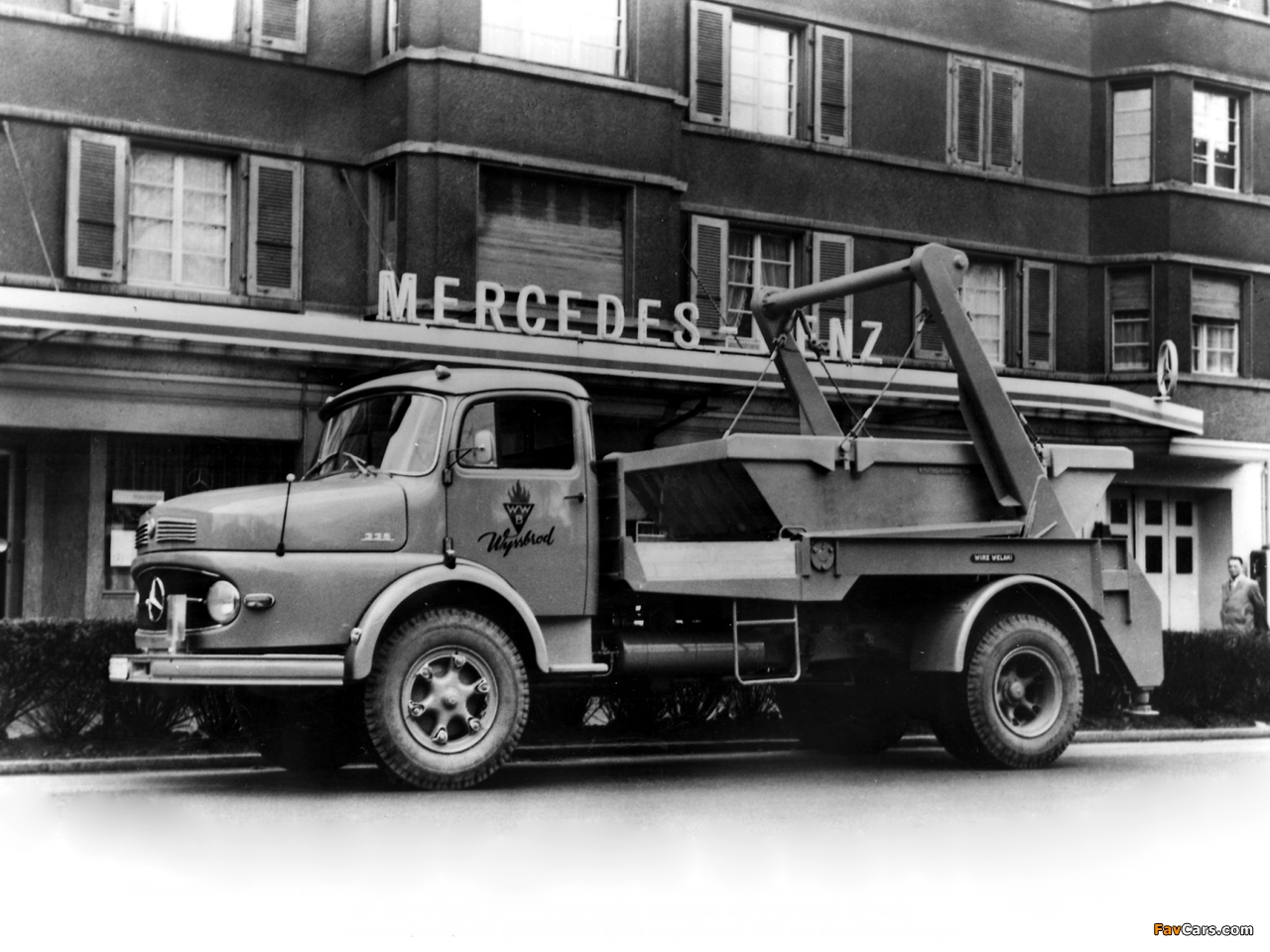 Mercedes-Benz L338 1959–63 images (1280 x 960)