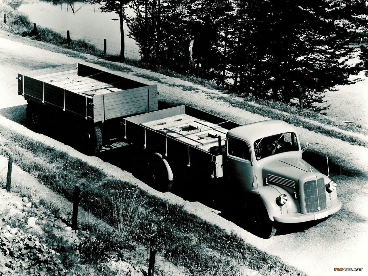 Photos of Mercedes-Benz L4500 1950–54 (1280 x 960)