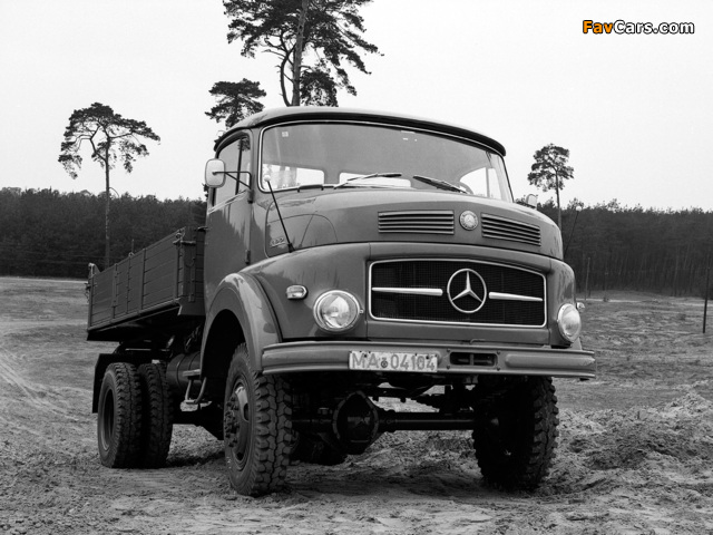 Mercedes-Benz LAK322 1961 photos (640 x 480)