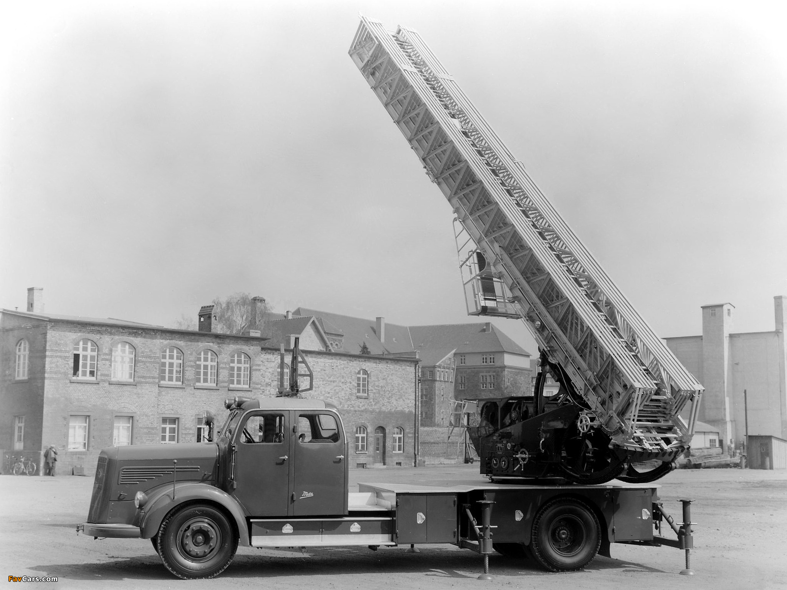 Mercedes-Benz LKO315 Feuerwehr 1955 pictures (1600 x 1200)