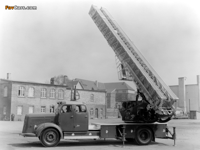 Mercedes-Benz LKO315 Feuerwehr 1955 pictures (640 x 480)