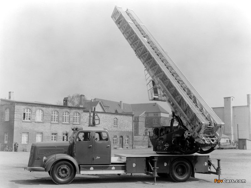 Mercedes-Benz LKO315 Feuerwehr 1955 pictures (800 x 600)