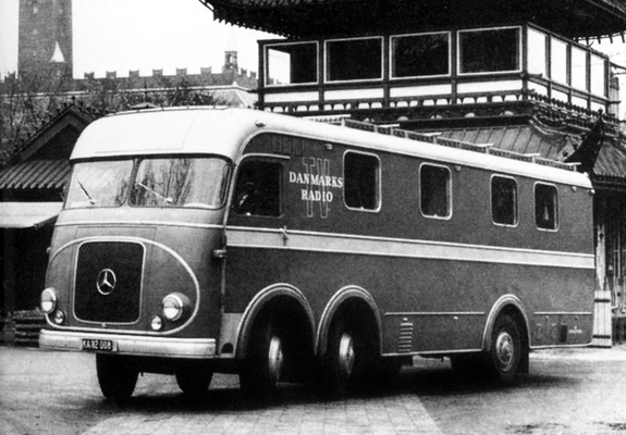 Images of Mercedes-Benz LP333 by Kässbohrer 1962
