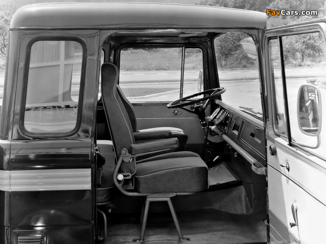 Images of Mercedes-Benz LP1620 1963 (640 x 480)