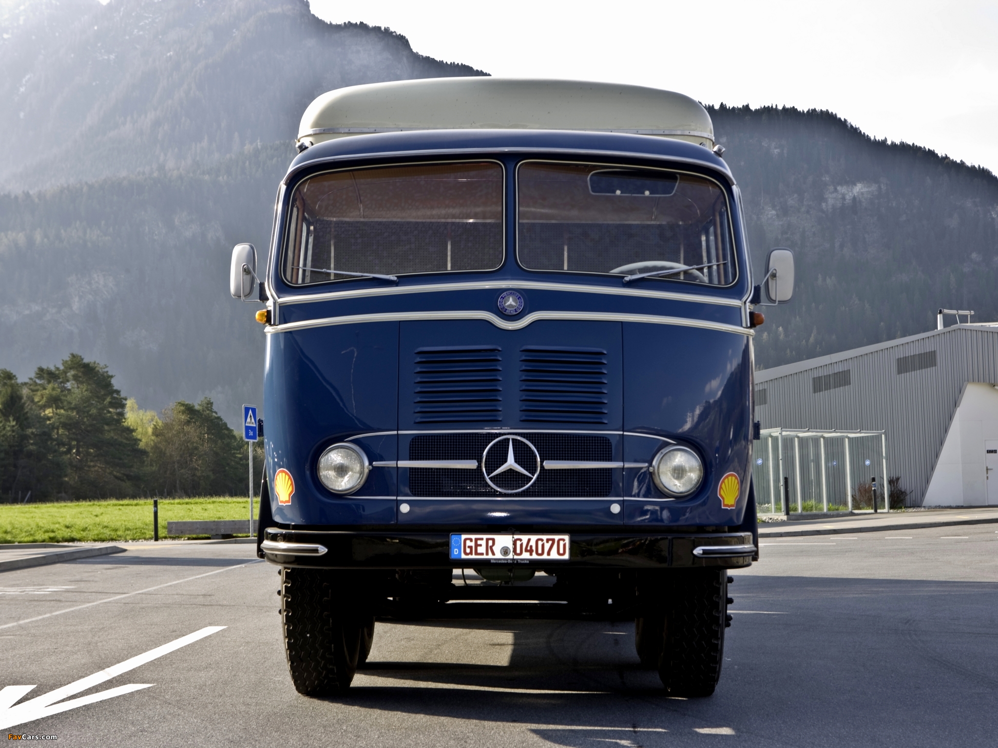 Images of Mercedes-Benz LP333 1958–61 (2048 x 1536)