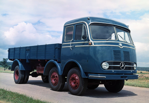 Mercedes-Benz LP333 1958–61 images