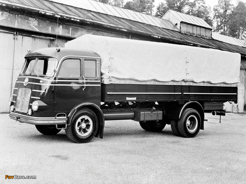 Mercedes-Benz LP315 1956 images (800 x 600)
