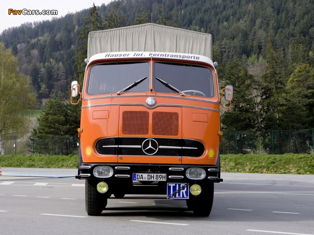 Photos of Mercedes-Benz LP333 1958–61 (640 x 480)