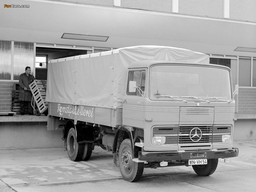 Pictures of Mercedes-Benz LP1113 1979 (1024 x 768)