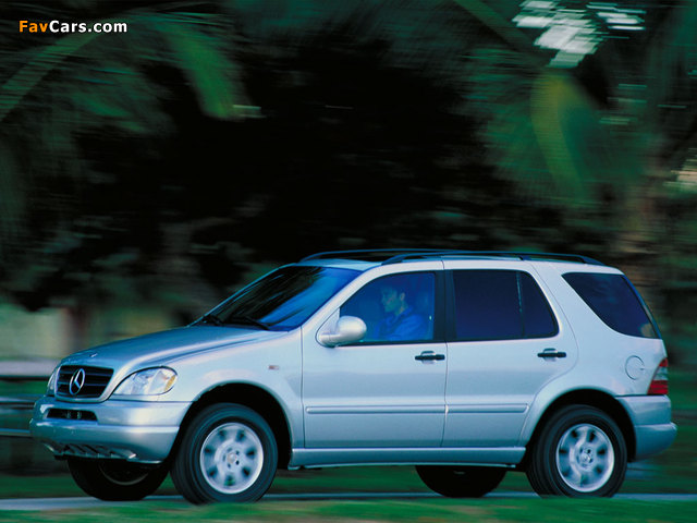 Images of Mercedes-Benz M-Klasse (W163) 1997–2001 (640 x 480)