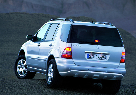Images of Mercedes-Benz ML 500 (W163) 2001–05