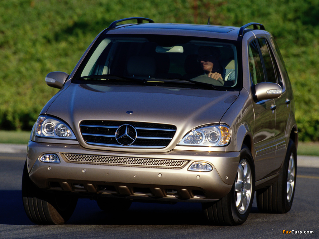 Images of Mercedes-Benz ML 500 US-spec (W163) 2001–05 (1024 x 768)