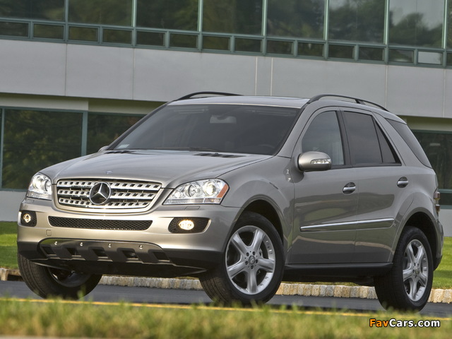 Images of Mercedes-Benz ML 350 US-spec (W164) 2005–08 (640 x 480)