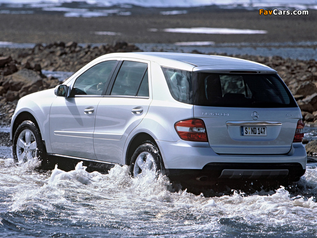 Images of Mercedes-Benz ML 420 CDI (W164) 2005–08 (640 x 480)
