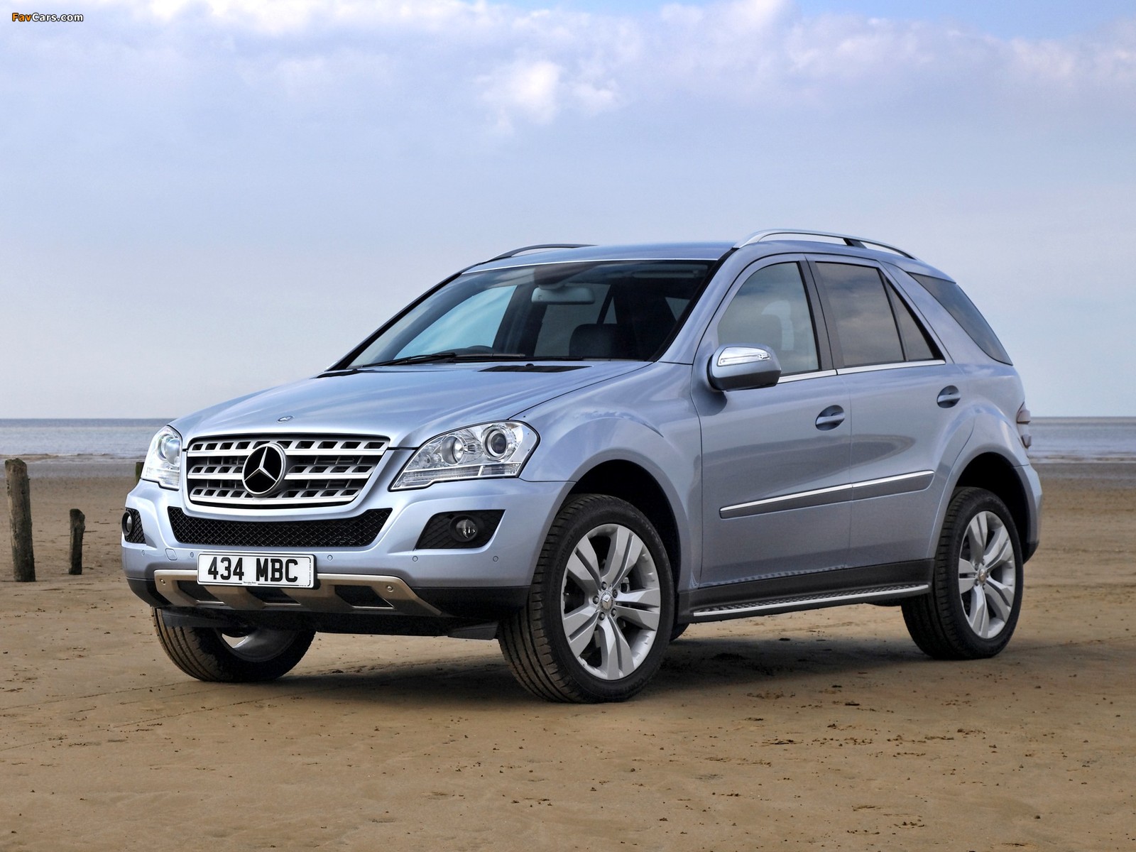 Images of Mercedes-Benz ML 280 CDI UK-spec (W164) 2008–11 (1600 x 1200)