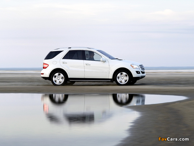 Images of Mercedes-Benz ML 320 BlueTec (W164) 2008–11 (640 x 480)