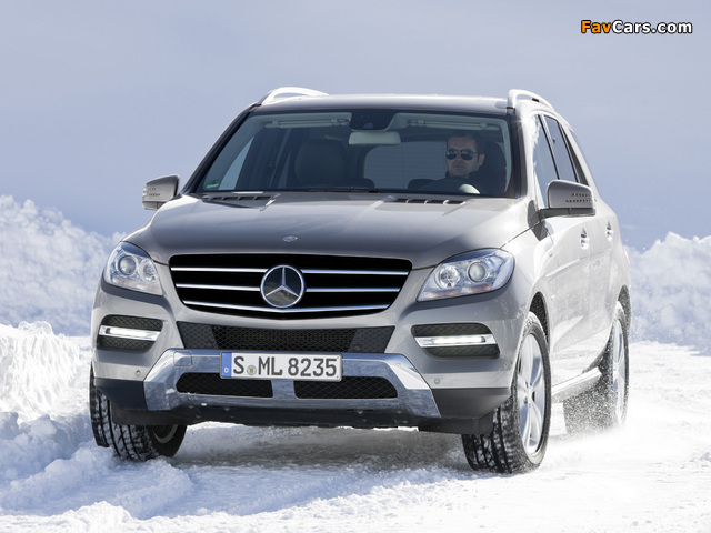 Images of Mercedes-Benz ML 350 BlueTec (W166) 2011 (640 x 480)