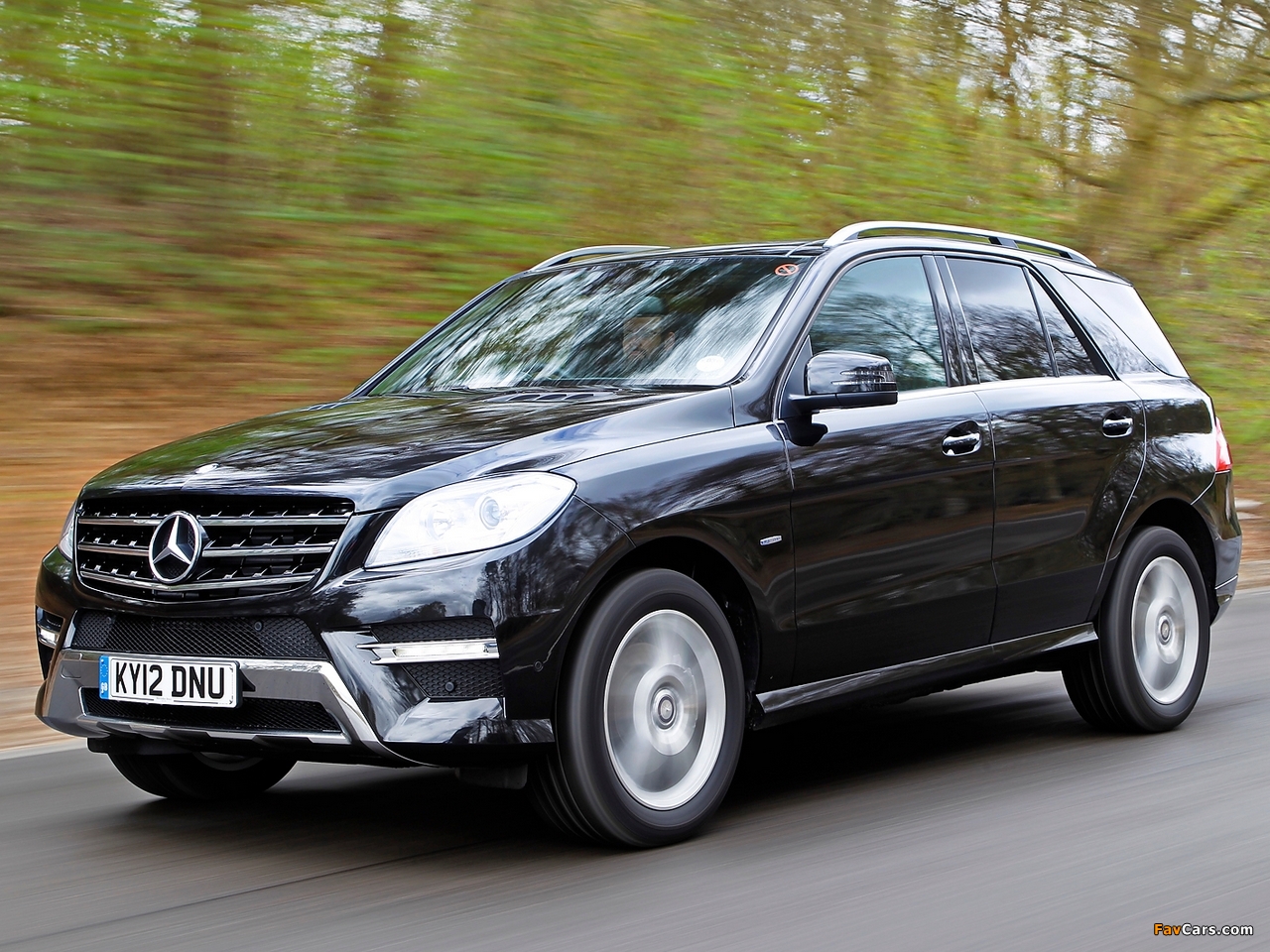 Images of Mercedes-Benz ML 250 BlueTec UK-spec (W166) 2011 (1280 x 960)