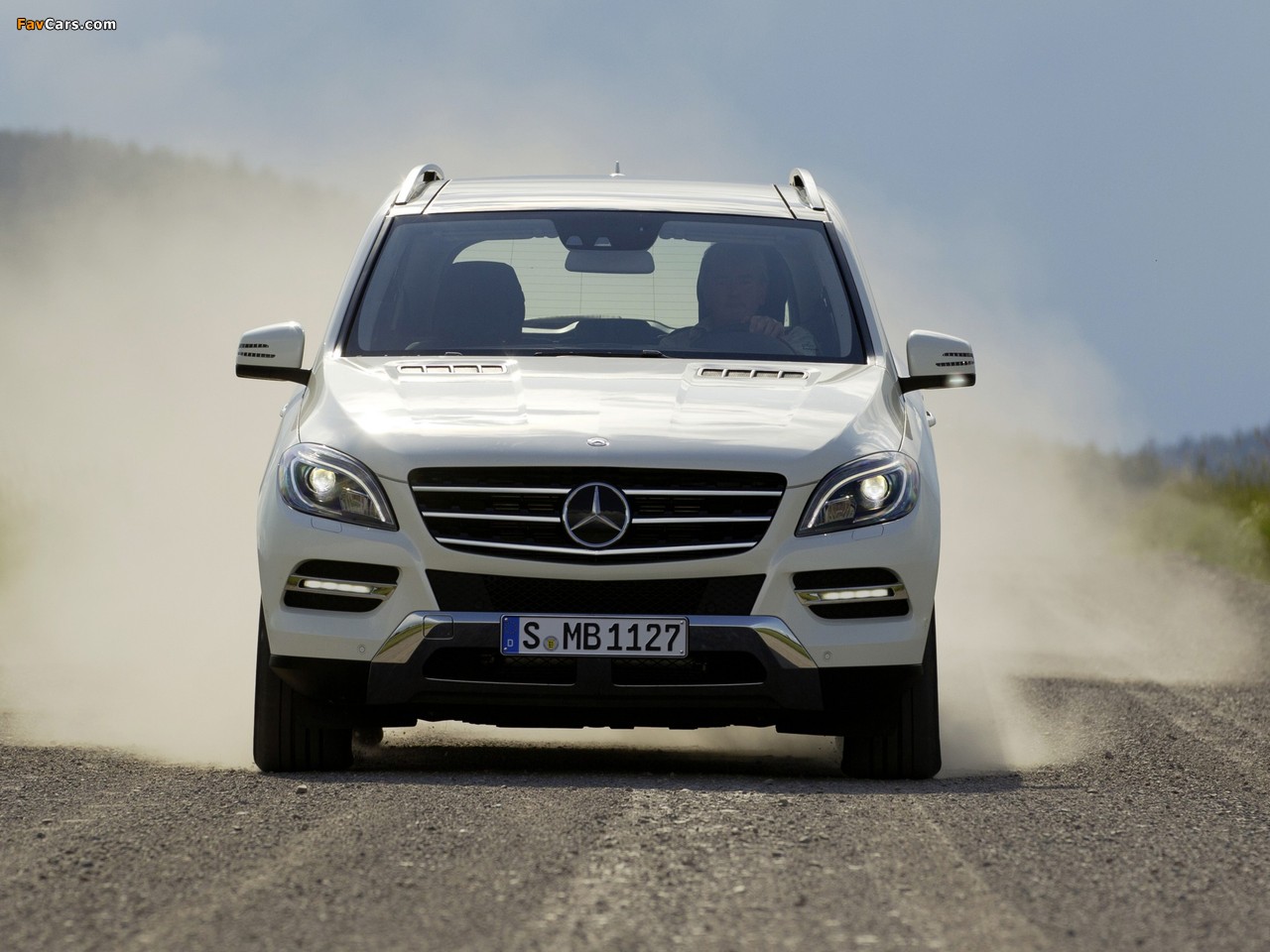 Images of Mercedes-Benz ML 350 BlueEfficiency (W166) 2011 (1280 x 960)