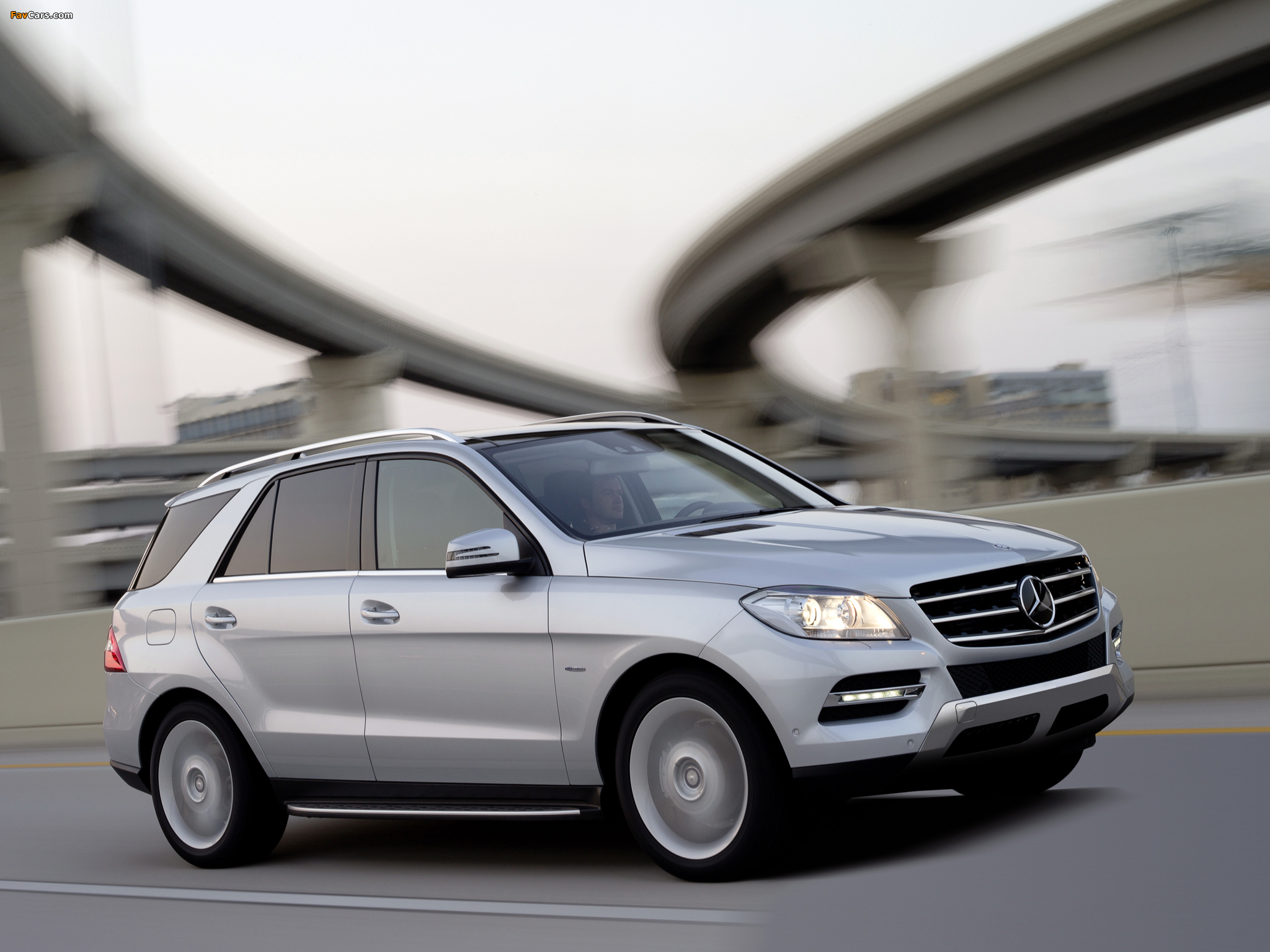 Images of Mercedes-Benz ML 350 BlueEfficiency (W166) 2011 (2048 x 1536)